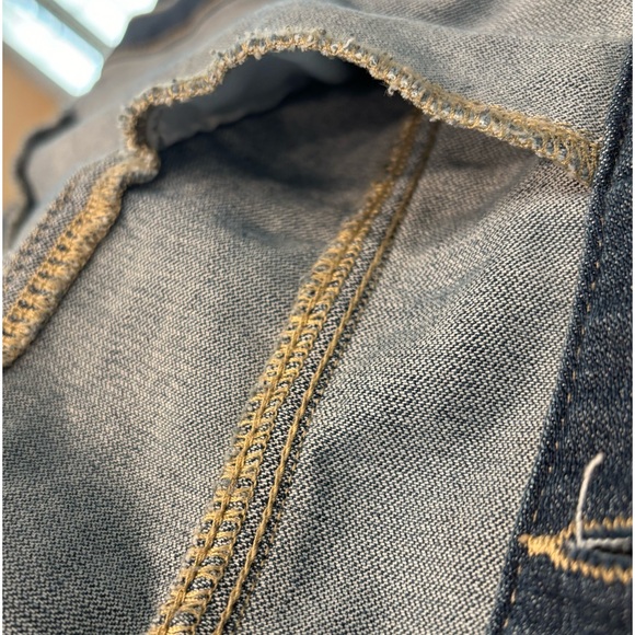 Women’s Riders by Lee Indigo Jean Jacket - Picture 10 of 16